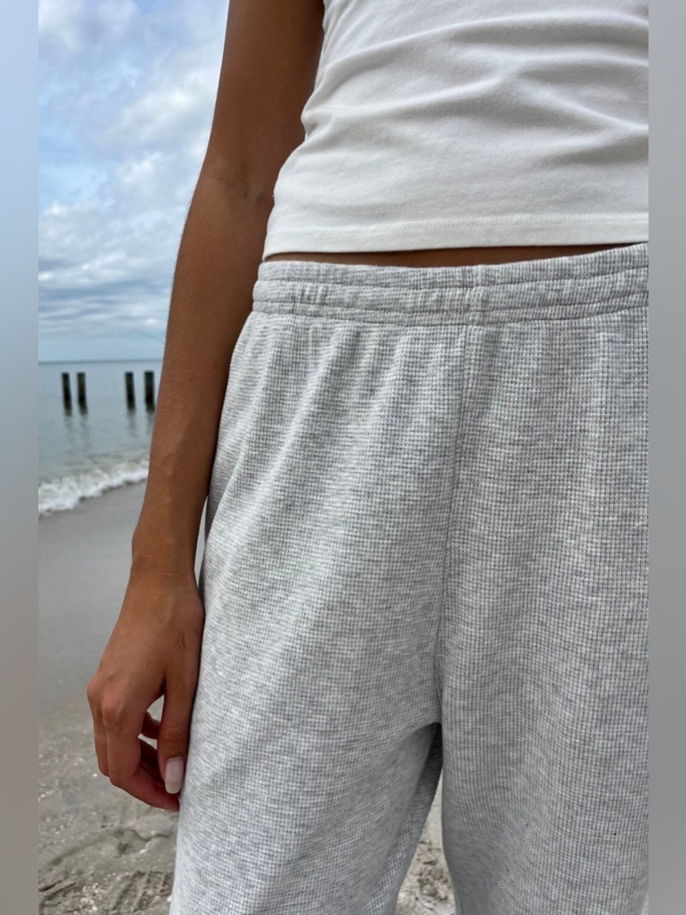 Brandy Melville 100% Cotton Light Grey Anastasia Waffle Sweatpants - Picture 6 of 11